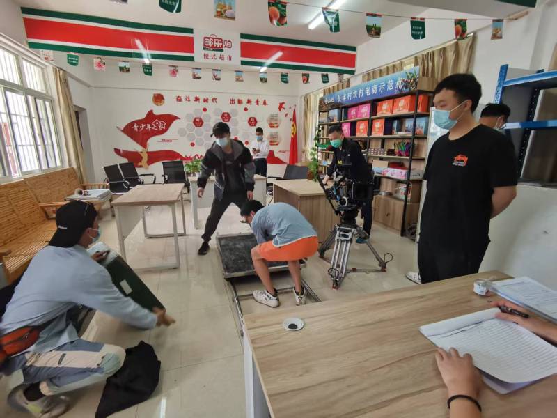 追星女孩心理学分析报告：曲江区广告片拍摄公司揭秘饭圈应援式传播逻辑